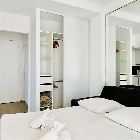 Palm Croisette - Vue & Martinez Apartment Cannes