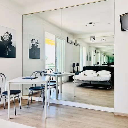 Palm Croisette - Vue Mer&martinez * Cannes