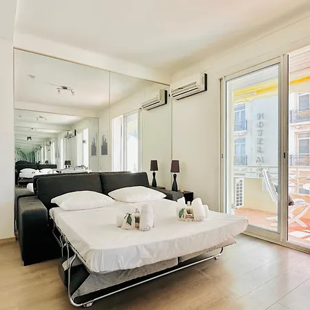 Palm Croisette - Vue & Martinez * Cannes